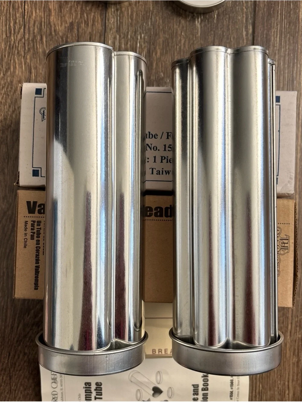 2 Pampered Chef Bread Tubes, Heart #1560 & Flower #1550 Stainless, Clean